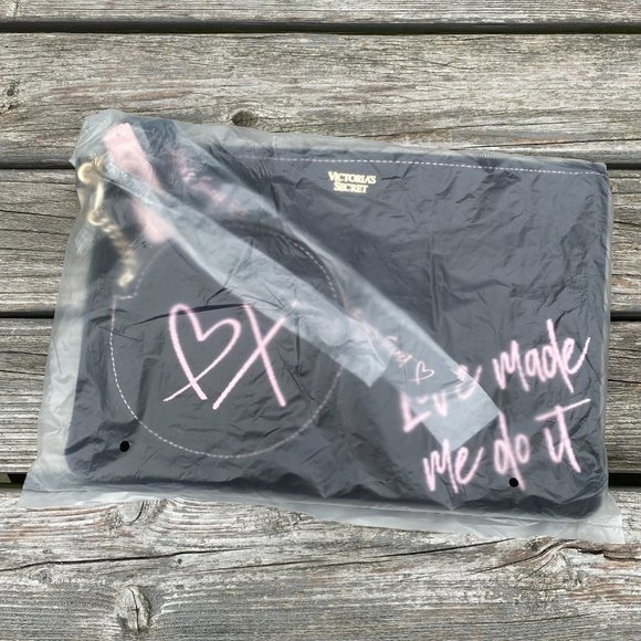 Victoria's Secret "Love Made Me Do It" Pouch Duo - Picture 14 of 15